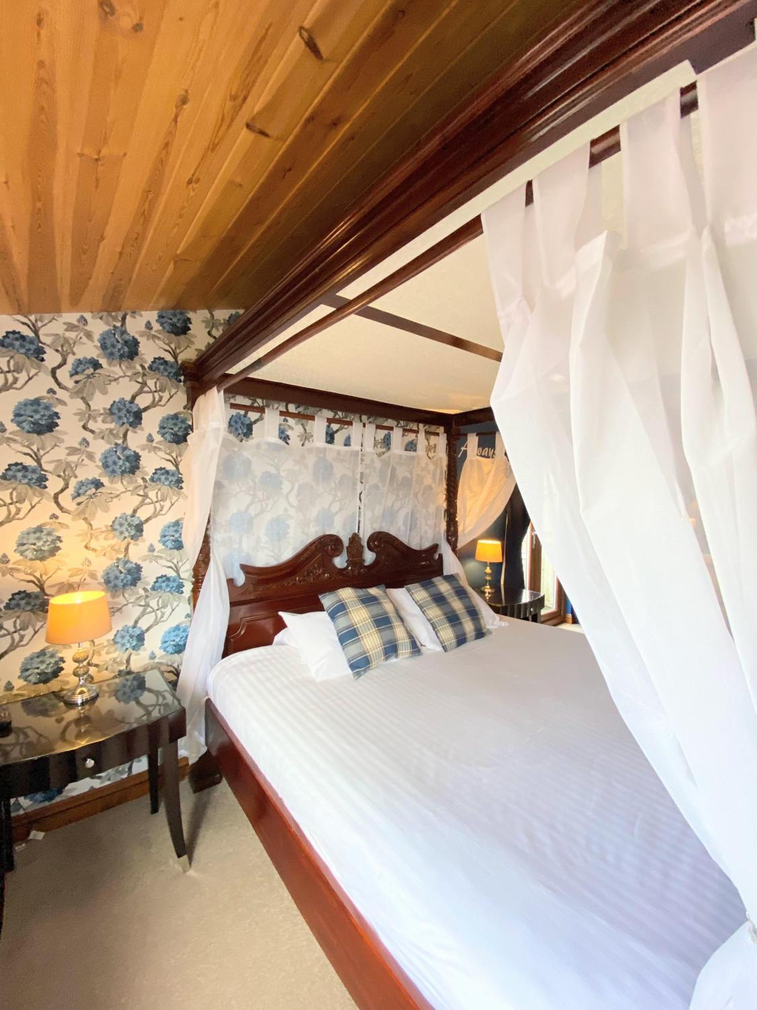 Vila Lomond 5 With Private Hot Tub - Fife - Loch Leven - Lomond Hills - Pet Friendly Kelty Exteriér fotografie