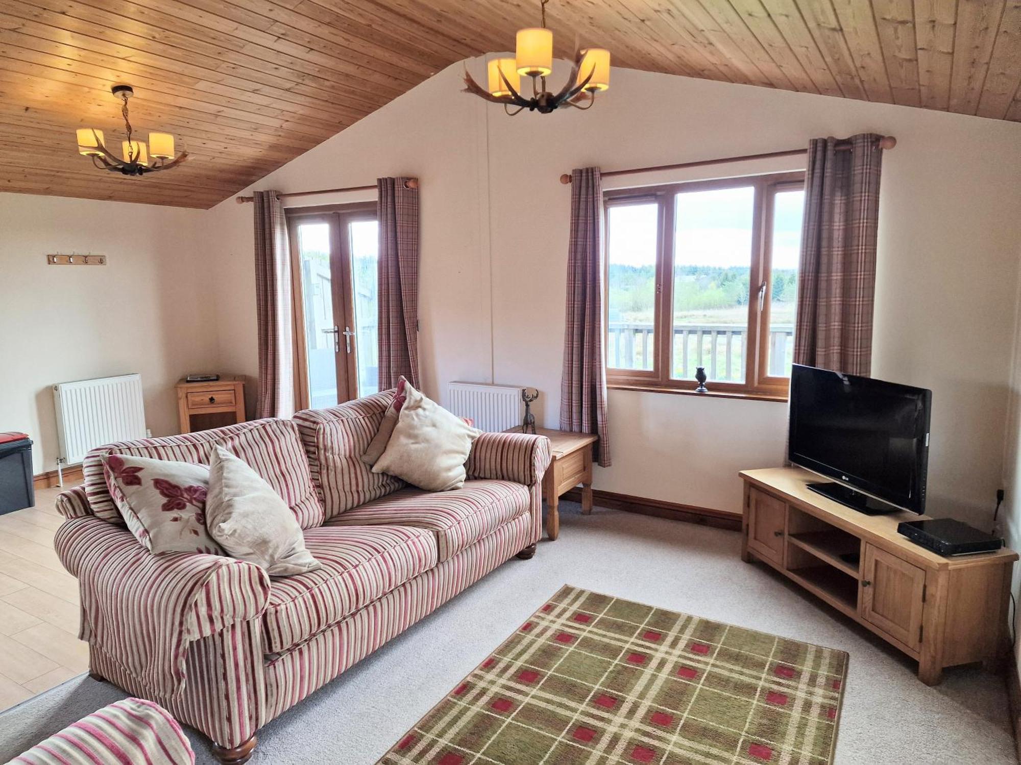 Vila Lomond 5 With Private Hot Tub - Fife - Loch Leven - Lomond Hills - Pet Friendly Kelty Exteriér fotografie