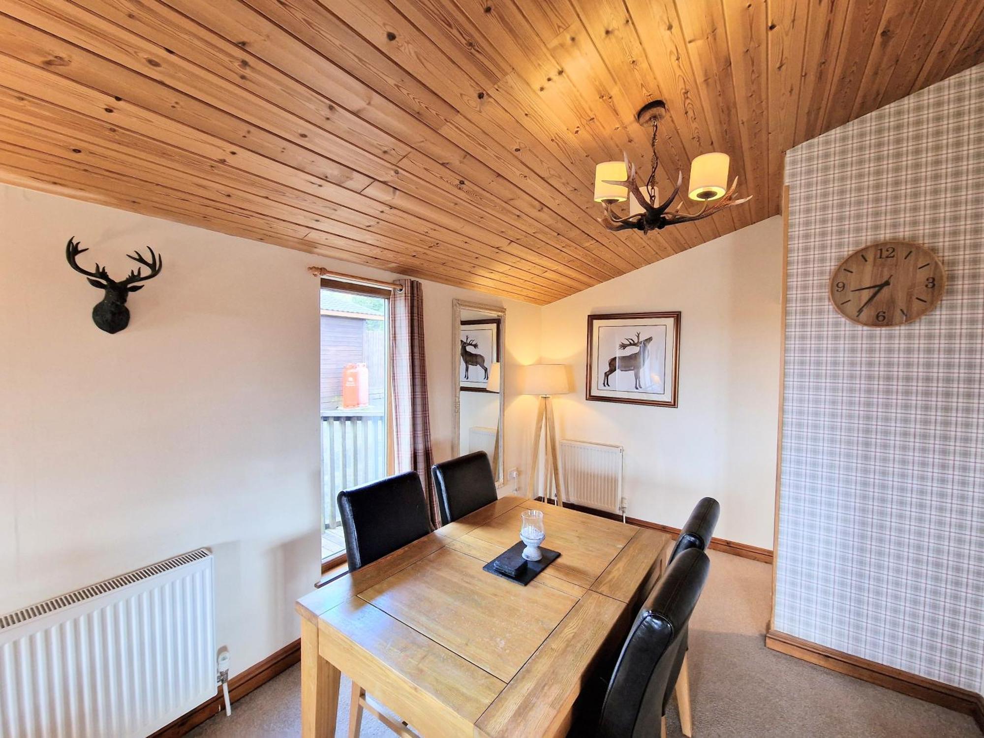 Vila Lomond 5 With Private Hot Tub - Fife - Loch Leven - Lomond Hills - Pet Friendly Kelty Exteriér fotografie